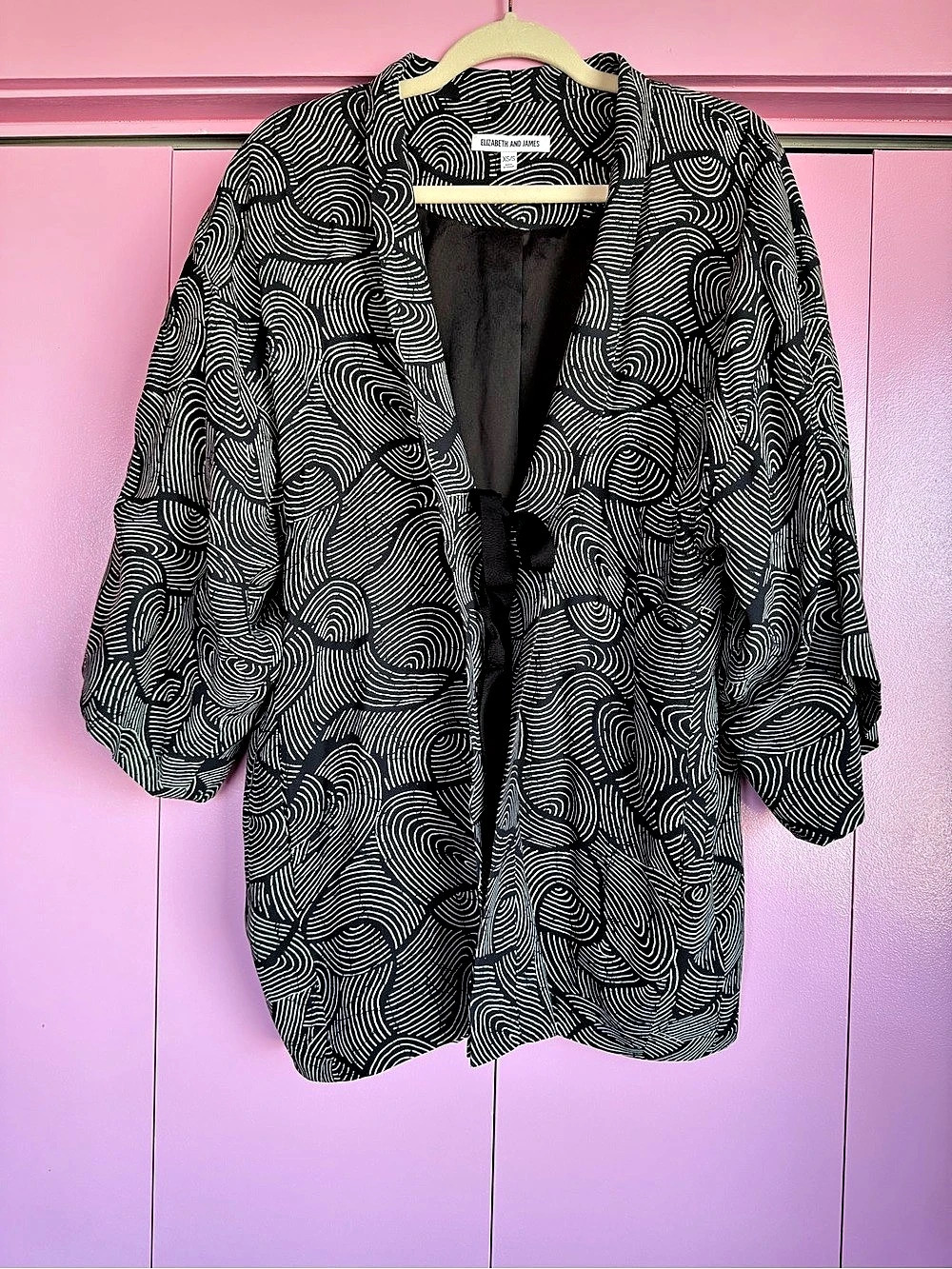 Elizabeth and James Black & White Abstract Wave Kimono Jacket / XS/S Like New